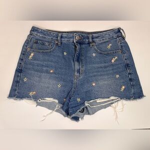 American Eagle Mom Jean Shorts *PRICE DROPPED*